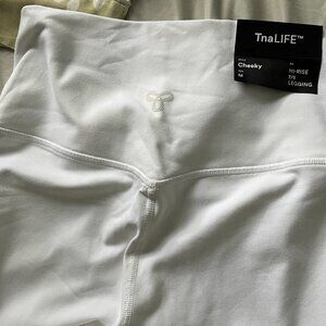 TNA - TnaLife Cheeky Hi-Rise 7/8 Leggings - NWT